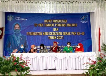 Sekda Buka Rapat Konsultasi TP-PKK se-Maluku dan Peringatan HKG 2021